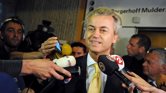 Wilders giving a statement after being acquitted 