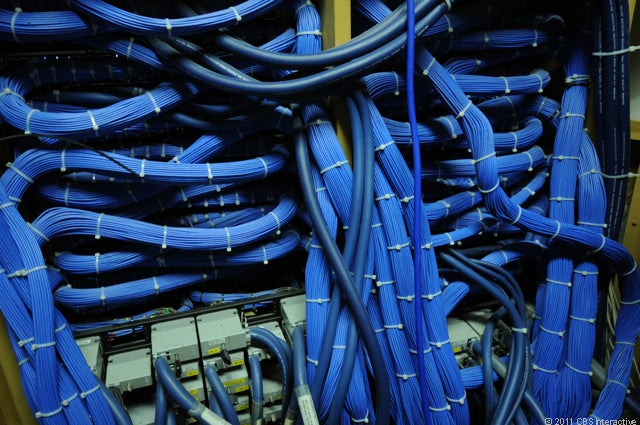 Studio_1_cable_bunches.jpg 