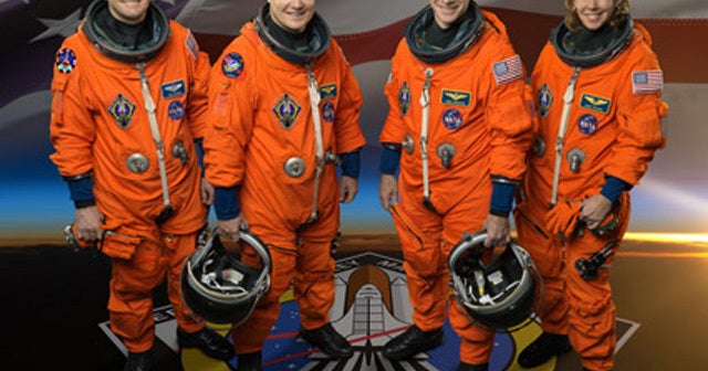 Meet the last Space Shuttle crew - CBS News