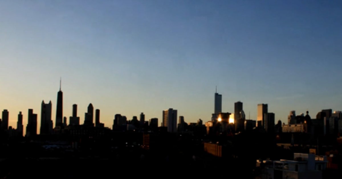 Time-lapse video of a month of Chicago sunrises - CBS News