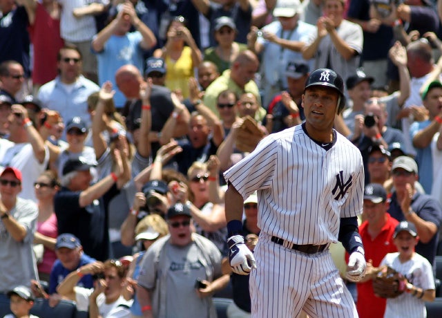 Derek Jeter hits 2,999  