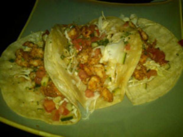 8/10 Waterfront Hotel - Tacos 