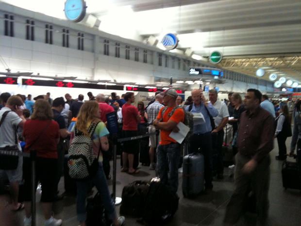 MSP Airport Crowds 