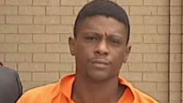 Rapper Lil Boosie arrested for trying to smuggle "sizzurp" into prison 