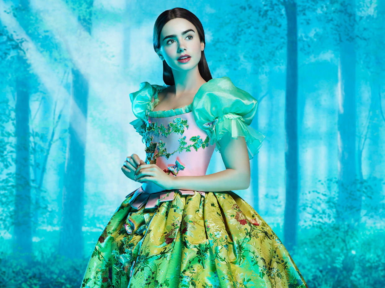 First look Lily Collins as Snow White CBS News
