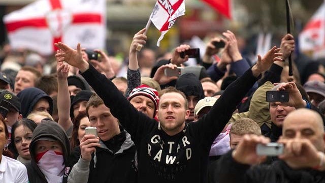 110205-British_far_right_group_EDL-108843001.jpg 