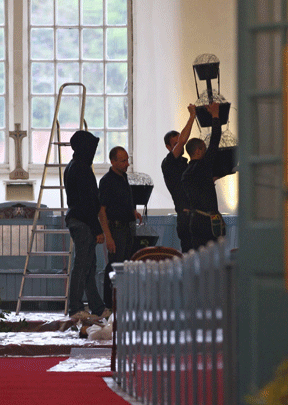 010-church-work-v.gif 