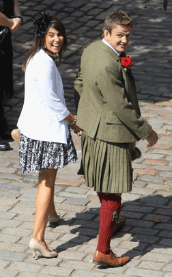 011-kilt-v.gif 