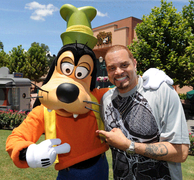 025-sinbad-disney.gif 