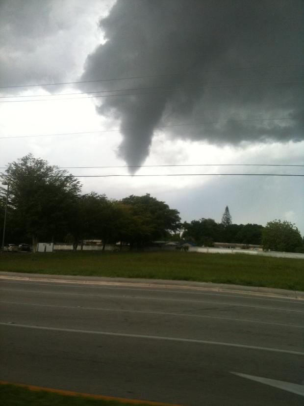 tornado2.jpg 