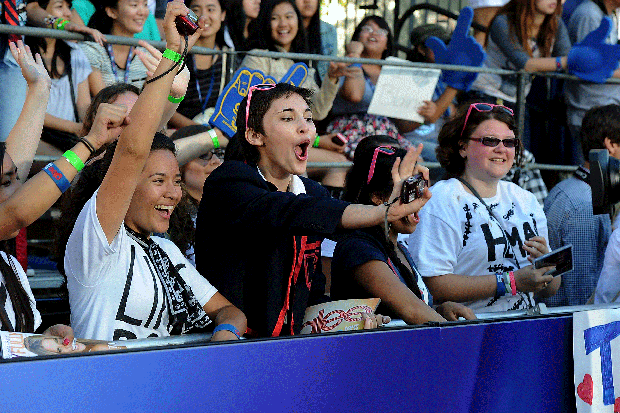 017-glee-g-fans.gif 