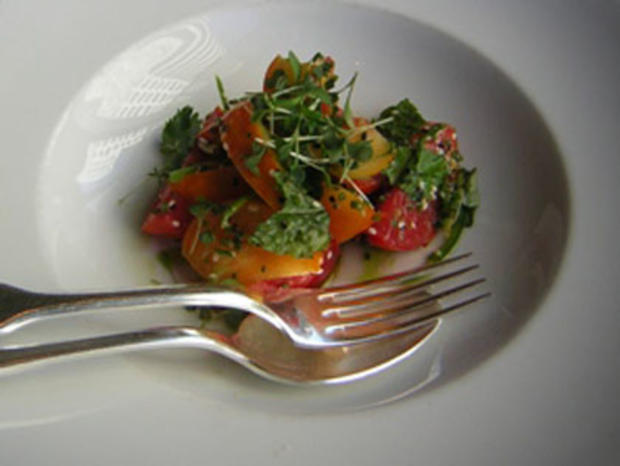 11/2 - Food &amp; Drink - Ella Peach &amp; Tomato Salad 