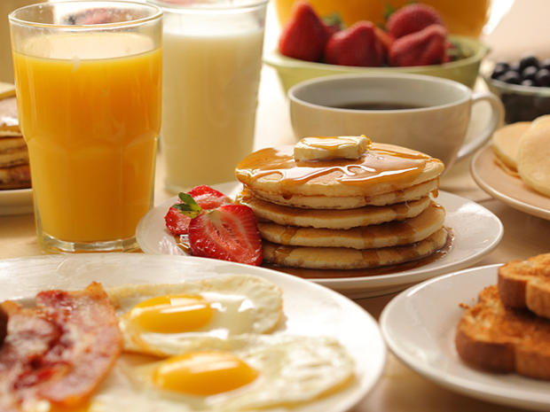 Variety of breakfast foods 