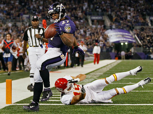 Ray Rice scores a touchdown 