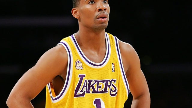 Ex-NBA player wanted for murder 