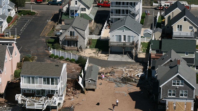 lifeguard shack cleanup 