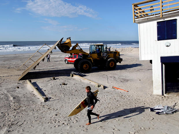 lifeguard shack cleanup 