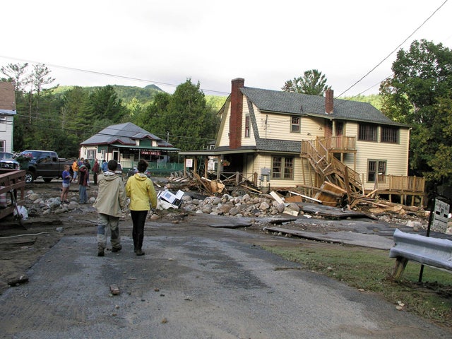 irene_damage_AP110829039384.jpg 