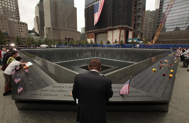 9-nyc-commemorates-10th-anniversary-of-9-11.jpg 