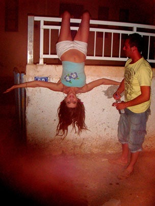 LOL-worthy "batman-ing" photos, it's the new "planking" 