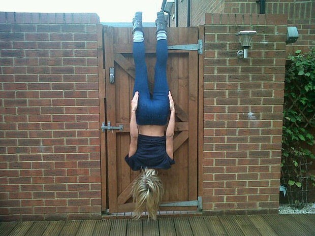 LOL-worthy "batman-ing" photos, it's the new "planking" 