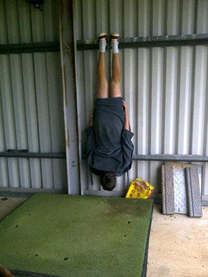 LOL-worthy "batman-ing" photos, it's the new "planking" 