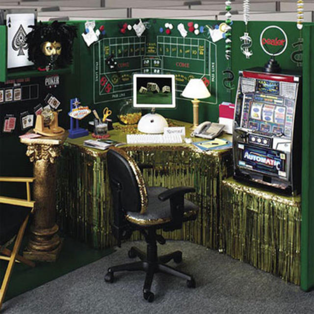 25 Cubicle Decorating: Where Creativity Meets Work »