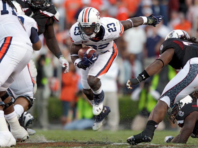 Onterio McCalebb finds a hole 