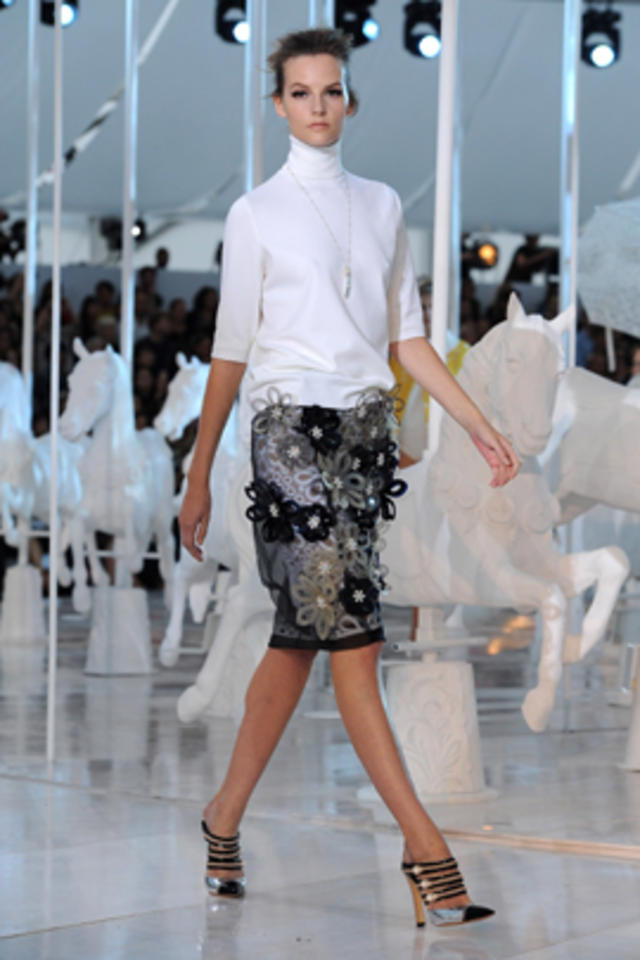 Louis Vuitton Spring 2012  it's not her, it's me. - Los Angeles