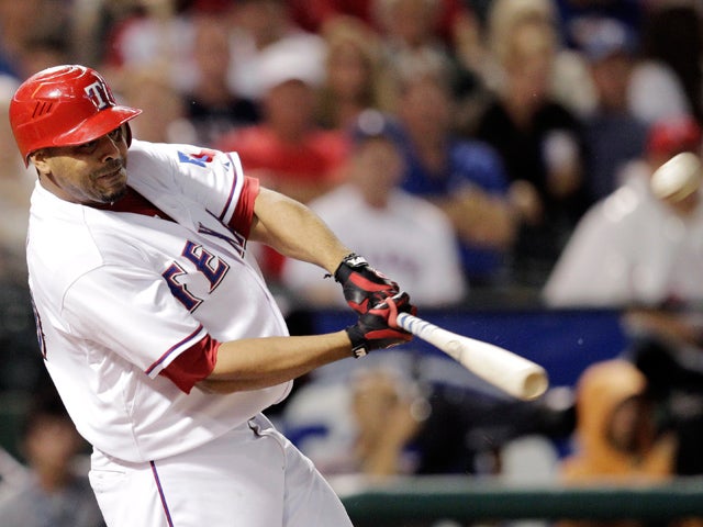 Nelson Cruz hits a solo home run  