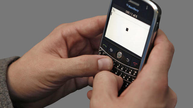 blackberry-1012.jpg 