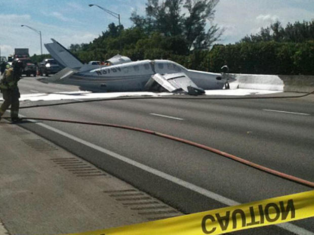 plane-crash-on-turnpike1.jpg 