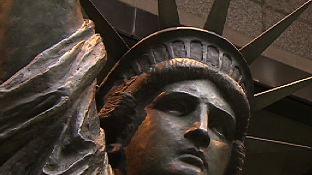 Statue of Liberty replica 