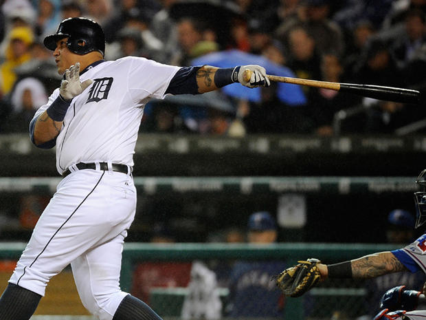Miguel Cabrera hits an RBI double 