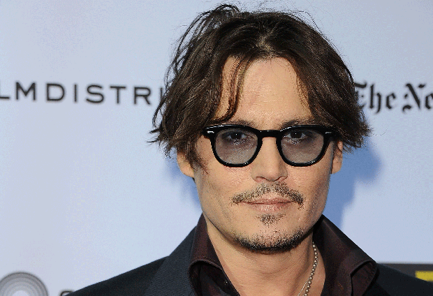 011-depp-close.gif 