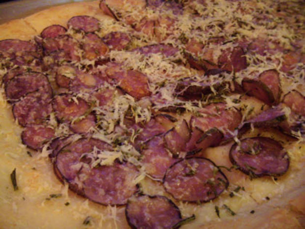 12/14 Food &amp; Drink - Football Party Recipes - Purple Pride Pizza 
