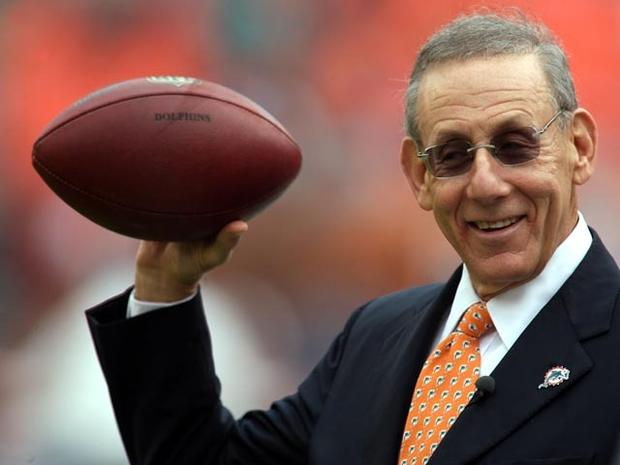 MIAMI - DECEMBER 19: Stephen Ross owner of the Miami Dolphins poses for a photo before his team plays against the Buffalo Bills at Sun Life Stadium on December 19, 2010 in Miami, Florida. The Bills defeated the Dolphins 17-14. (Photo by Marc Serota/Getty Images) 