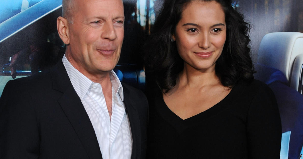 Bruce Willis and Emma Heming welcome a daughter - CBS News