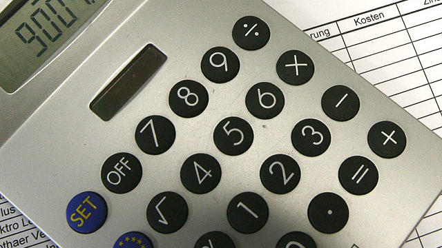 calculator1.jpg 