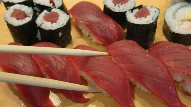 sushi.jpg 