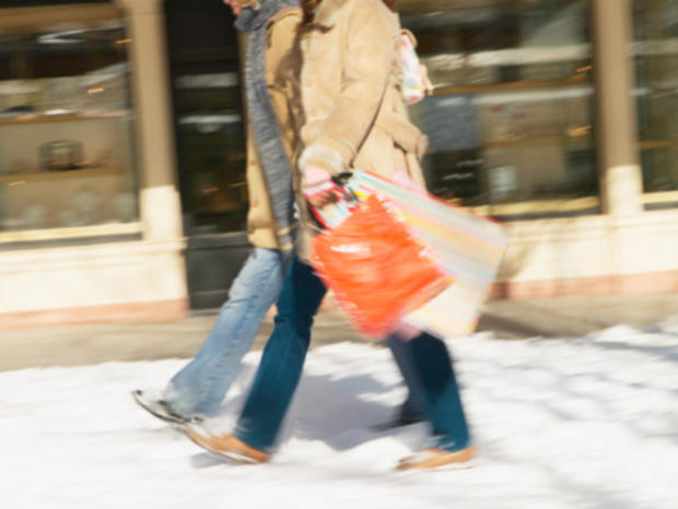 12/6 Shopping &amp; Style Outdoor Shopping  