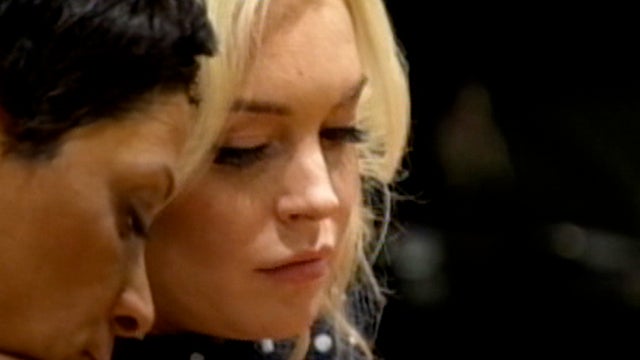 lohan_sentencing_1102.jpg 