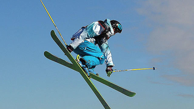 skiing.jpg 