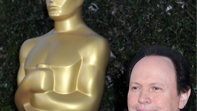 Billy Crystal to host Oscars 