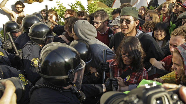 Police in riot gear clash with student activists at California at Berkeley campus 