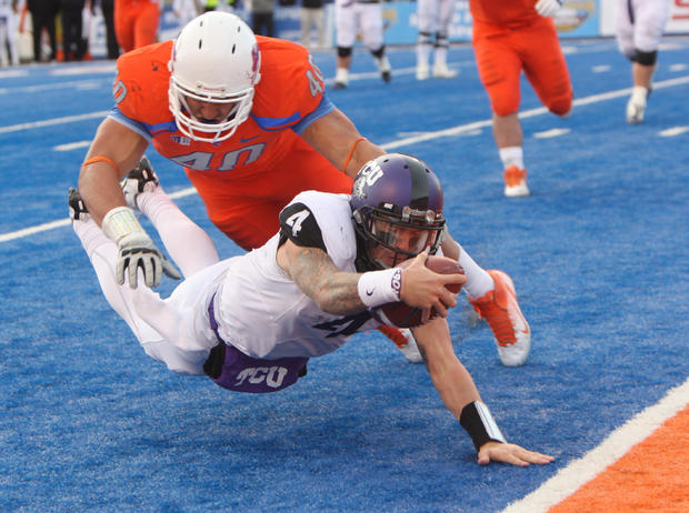 TCU's Casey Pachall rushes for a two point conversion  