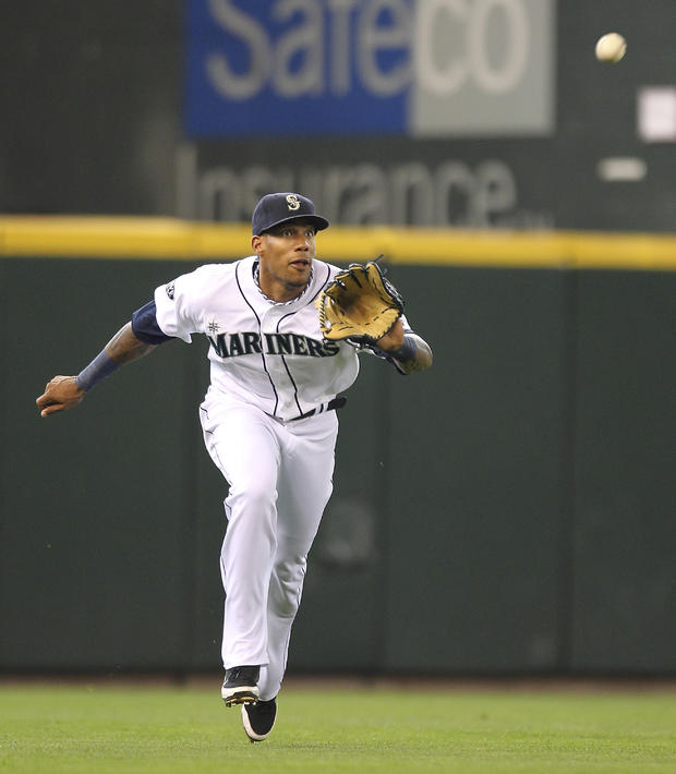 Seattle Mariners outfielder Greg Halman murdered, brother arrested 