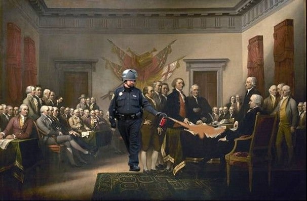 pepper-spray-cop3.jpg 