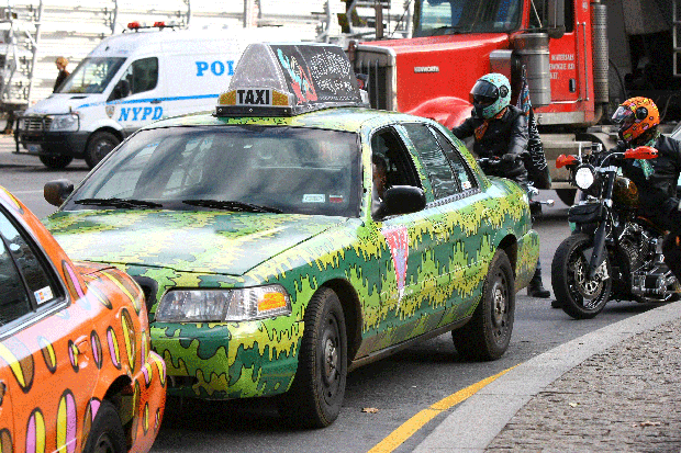 017-green-cab.gif 