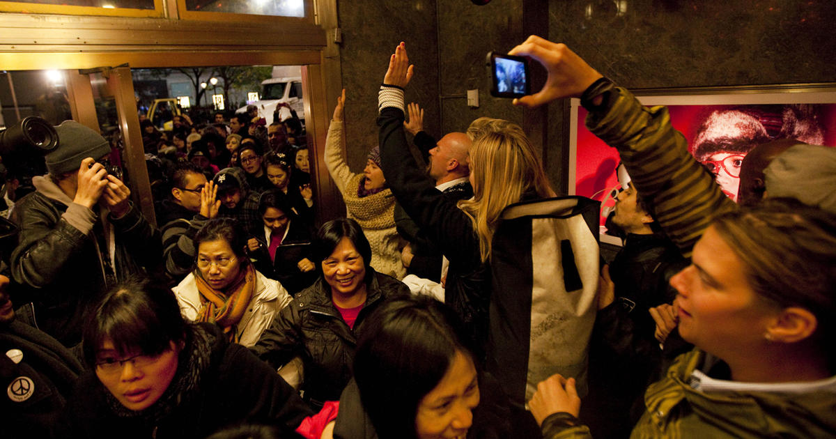 Black Friday violence hits Walmart stores across the country CBS News